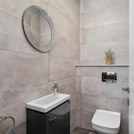 Driftwood Luxury By Whitedream