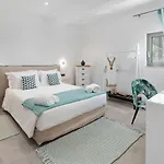 Driftwood Luxury By Whitedream Limni (Corfu)